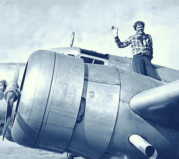 Amelia Earhart history aviation